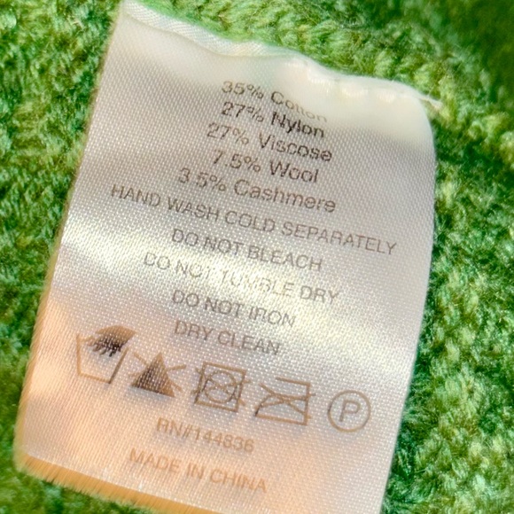 🏔️MARMOT🏔️800 FILL PUFFER VEST&CASHMERE BLEND BEANIE COMBO❄️ - Picture 7 of 7